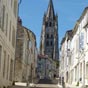 La monte vers la basilique Saint Eutrope peut apparatre fatigante pour le plerin qui a march 34,9 km dans la journe....(S'il est parti de Saint Jean d'Angely)