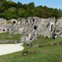 L'Amphithtre gallo-romain de Saintes, appel localement les Arnes de Saintes, fut commenc sous le rgne de l'empereur Tibre (14-37 ap. J.-C.) et termin sous Claude (41-54 ap. J.-C.). Il tait situ  Mediolanum Santonum (actuelle ville de Saintes), capitale de la civitas Santonum (la cit des Santons, subdivision administrative romaine) et de la province de Gaule aquitaine