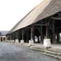 Au dbut du XVIe sicle, Louis XII accorde au seigneur local, Bertrand de Reilhac, le droit de tenir 4 foires annuelles ainsi qu'un march par semaine. Ce dernier fit alors difier la halle que l'on peut encore admirer de nos jours. Ses proportions sont vastes (40 m x 18 m). Sa charpente et ses 4 ranges de piliers sont en chne. L'ensemble repose sur des socles de pierres.  La Halle accueille aujourd'hui de grandes manifestations culturelles (concerts, opras, potiers d'art...).
