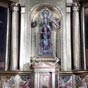 Dans une des chapelles de la cathdrale se trouve l'oeuvre la plus prcieuse du sanctuaire: la Virgen de la Majestad (sculpture romane en bois plaque d'argent)
