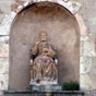 Statue de saint Pierre sur la faade.