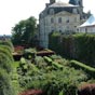 Blois : l'Htel-de-Ville se situe derrire la cathdrale Saint-Louis. Il occupe les btiments de lancien palais piscopal, construit probablement par l'architecte Jacques V Gabriel auquel on doit aussi le vieux pont de Blois.