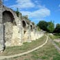 Des diverses tours des remparts, de trs jolies vues s'offrent  nous sur l'glise, la Loire et la vieille ville.