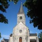 L'glise de la Chapelle Saint-Ursin a t trs remanie au XIXme sicle. Elle conserve cependant quelques lments du XIIme sicle.