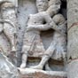 Deux personnages enlacs: Lutte de Jacob avec l'ange ou l'Ancienne et la Nouvelle loi.
