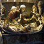 La chapelle Sainte Anne, dite Chapelle du Fou, construite en 1475 pour la famille du snchal du poitou Yvon du Fou, conserve un bel enfeu de style gothique flamboyant. Celui-ci abrite depuis 1802, une mise au tombeau en pierre plychrome des annes 1500 provenant de l'ancienne abbaye de la Trinit de poitiers.