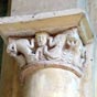Le bel clairage naturel de l'glise met bien en valeur ses chapiteaux...