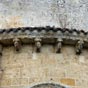 Quelques beaux modillons ornent le chevet