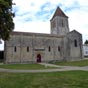 Proche de l'glise le cimetire a la particularit d'tre divis en deux, aprs une loi de 1804 qui autorisait les protestants  y enterrer leurs morts, jusque l interdits de spulture en terre catholique.