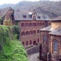 L'abbaye Sainte-Foy (Le btiment o sont hbergs les plerins).