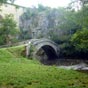 Pierre-Perthuis : le vieux pont de pierre (photo Jack trouv).
