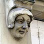Belle sculpture ornant la faade...
