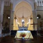 Le choeur de l'glise est  l'image des constructions bndictines, rationnel et vaste, ce qui permettait d'accueillir les nombreux plerins. Derrire le matre-autel on pourra dcouvrir de trs belles mosaques, fin XIe et dbut XIIe, qui pavent le choeur.(voir photo suivante)