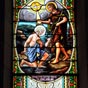 Vitrail reprsentant le baptme du Christ.