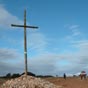 Sur le plateau de Matagrande (Monts d'Atapuerca) la croix  nous rappelle, si besoin est, que nous sommes sur un chemin de spiritualit�...