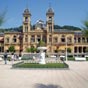 La mairie de Saint-Sbastien, ancien casino construit en 1887 dans les jardins d'Alderdi Eder. Il s'est converti en mairie en 1946.