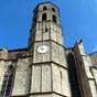 Symbole crasant de la reconqute du pays par l'Eglise, l'ensemble offre un bel exemple de gothique mridional.