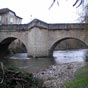 Figeac : Le Pont du Pin est un pont mdival comprenant deux votes construites au XIIIe sicle et une troisime au XVe sicle. Cette dernire enjambait le bief amont du moulin de Paramelle. Ce pont doit son nom  un grand pin disparu  la Rvolution.