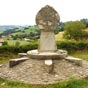 La stle discoidale de Gibraltar fut rige en 1964 pour marquer la runion des trois chemins (Tours, Vzelay, Le Puy). Elle est pose sur un socle o est grave la croix des chevaliers de Saint Jacques d'un ct, et un bourdon et une calebasse de l'autre. Le nom de  Gibraltar , Xibaltarre en basque, est un toponyme frquent en Pays basque qui indique un lieu de campement de Gitans venus d'Andalousie. Certains voient plutt dans ce cas une dformation du basque Salbatore 'Sauveur', du sanctuaire de Saint-Sauveur, sans rapport donc avec le dabal al-??riq. 
