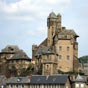 Le chteau d'Estaing, difi du XVe au XVIIe sicle est, avec l'glise de Conques, un des monuments les plus connus et les plus rayonnants de l'Aveyron.