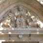 L'glise se pare d' un joli tympan avec les symboles lis aux 4 vanglistes!