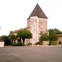 Horsarrieu : L 'glise paroissiale Saint-Martin est l'ancienne chapelle castrale. L'ensemble a t bti aux XVe et XVIe sicles en gothique flamboyant, en remplacement d'un didice trs ancien difi entre le VIIIe et le Xe sicle.