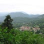 Le village de Malvezie se niche au fond de la valle...