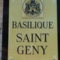 Si vous disposez encore d'un peu de temps, rendez-vous  la basilique Saint Gny qui mrite le dtour....La chapelle Saint-Gny est une ancienne glise paroissiale catholique, seul vestige dun ensemble conventuel, aujourdhui affecte au culte orthodoxe sous le titre de basilique Saint-Gny.