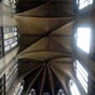 Limoges : Votes de la cathdrale Saint-Etienne. La.frise reprsente des anges musiciens. 