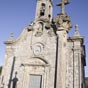 O Burgo:Le chemin nous fait dcouvrir son glise San Vincente btie en granit gris, dote de clochetons, et qui est un magnifique exemple de baroque rural galicien. A ce moment nous avons parcouru quelques 9 kilomtres depuis Lugo!