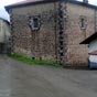 L' glise hexagonale San-Miguel de Aretxinaga s'lve sur l'emplacement d'un ancien ermitage qui avait t rig autour d'un curieux phnomne gologique... (Photo suivante).