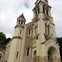 Les plerins n'ont pas t oublis et peuvent s'abriter dans la base carre de la tour....