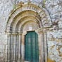Melide: Le portail  colonnes  de l'glise Santa-Maria.