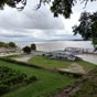 Les plerins empruntent le bateau pour traverser l'estuaire et  atteindre le Port de Lamarque et poursuivre leur prgrination vers Blanquefort...
