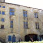  Le palais piscopal, pour la partie situe dans le prolongement de la nef de la cathdrale, date du XVe sicle. Il fut bti, galement, par Philippe de Lvis. Il abrite de nos jours le muse Patrimoine et traditions. Le btiment perpendiculaire fut construit au XVIIIe sicle  la demande de l'vque Jean Boyer.