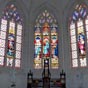 L'glise prsente de superbes vitraux...Les images qui suivent le confirment!