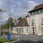 Le village de Maslacq, jolie bourgade qui possde des maisons rurales anciennes 