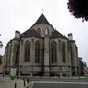 Cathdrale Sainte-Marie. Sa construction dbuta en 1102, Aprs un incendie, l'vque Roger de Sentes fit btir une cathdrale fortifie dote d'un clocher-porche et d'un portail roman. Puis, aprs un nouvel incendie, elle fut reconstruite dans le style gothique elle est dcide par le vicomte de Barn Gaston IV le Crois. Cette ancienne cathdrale tait le sige piscopal de l'ancien diocse d'Oloron, qui a t supprim en 1802.