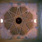 La coupole est un �l�ment d'architecture typiquement hispano-mauresque; ses origines remontent � la mosqu�e de Cordoue, en Espagne, �difi�e au Xe si�cle.  C'est la seule coupole de ce genre au Nord des Pyr�n�es, avec celle de l'�glise Sainte-Croix, � Oloron Sainte-Marie.  