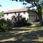 Une belle b�tisse aux caract�res landais peu avant Taller.