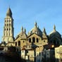 Le monument qui s'offre  nous, aujourd'hui a t amplement reconstruit au XIXe sicle et autant dire dnatur. Les coupoles, qui avec le temps s'taient effondres ont t remanis entirement. Malgr ces travaux, la cathdrale Saint-Front conserve toute sa singulatit, sa beaut et son harmonie.