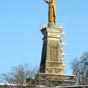 Notre-Dame des Dunes, statue colossale sur les falaises des Dunes, construite  l'instigation du cardinal Pie (1876).