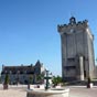 Le cur historique de Pons : l'esplanade du Chteau.