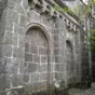 Portor: L'glise Santa-Maria est dcore extrieurement de deux arcs aveugles. 
