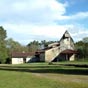 La chapelle Sainte-Marie de Lugaut est en vue.