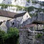 Marcilhac est un village bien protg et bien nich  par la falaise...