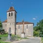 Brengues: L'glise Saint Saturnin a t construite au dbut de l'poque romane.Son clocher possde une particularit architecturale assez rare: les angles de l'difice sont arrondis.A l'entre de l'glise, on remarquera une devise grave sur un fronton triangulaire et clbrant la Sainte Trinit.