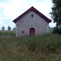 Un peu moins d'une heure apr�s notre d�part de Sorde:Une petite chapelle d�saffect�e voire abandonn�e se situe � droite de notre chemin.