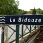 En franchissant ce pont sur la Bidouze, nous passons du B�arn en Pays Basque sans changer de commune: en effet, Vieillenave (la ville neuve), village fond� au XIIIe si�cle, est aujourd'hui r�uni � Bergouey.