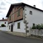 ....et de tr�s belles constructions aux fa�ades particuli�rement soign�es!